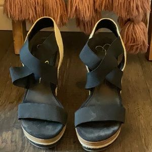 Cute Jessica Simpson high heels!